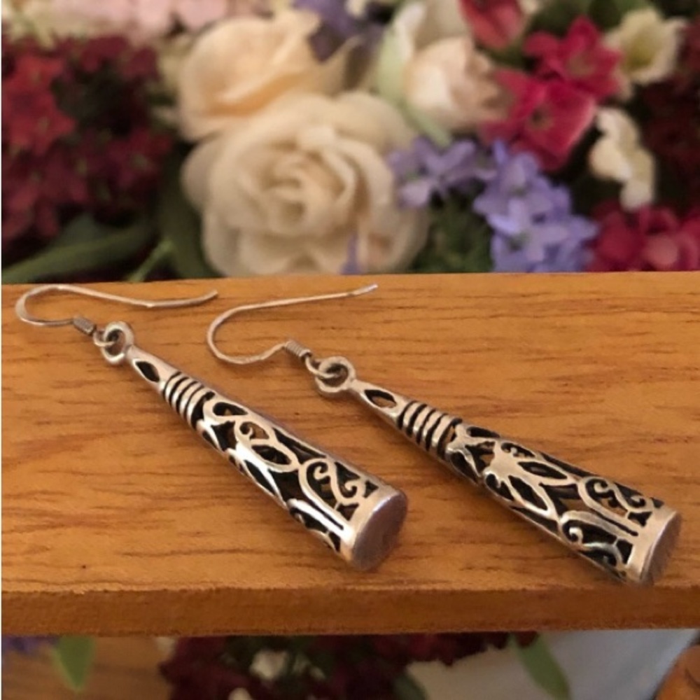 Vintage Silpada Sterling Silver Cone Filigree Earrings W1159 - Picture 2 of 12